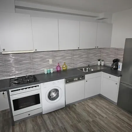 Groundfloor Rustica With 2 Bedrooms